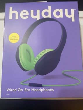 heyday Wired On-Ear Headphones - Black and Green NEW in BOX